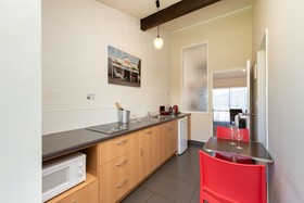 Cobblestone Court Motel