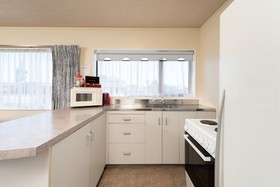 Cobblestone Court Motel
