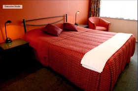 Academy Motor Inn
