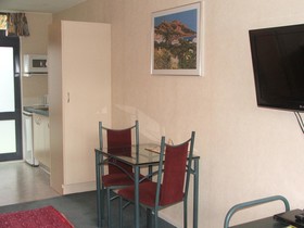 Academy Motor Inn