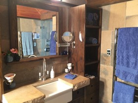 Matua Lodge