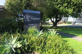 Roselands Motel