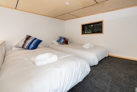 Toodle's Cozy Loft Hideaway
