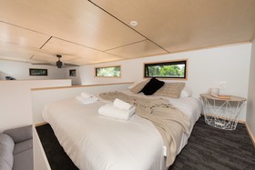 Toodle's Cozy Loft Hideaway