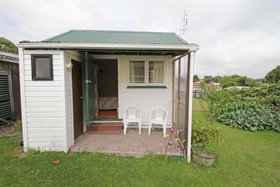 Alpha Homestead Bed & Breakfast