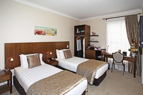 Tuakau Hotel