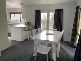 Motuoapa Bay Chalets