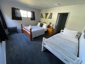 Motuoapa Bay Chalets