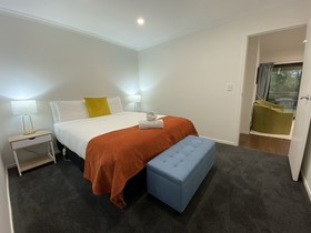Motuoapa Bay Chalets