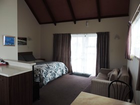 Settlers Motel