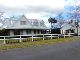 Settlers Motel
