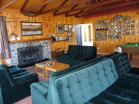 Sportsmans Lodge