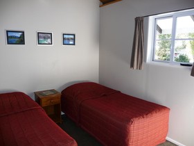 Sportsmans Lodge