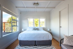 Moana Cottage