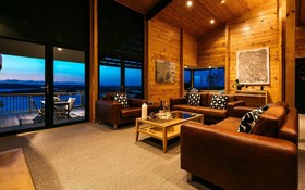 Te Whau Lodge