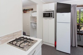 Tasman Holiday Parks – Beachaven