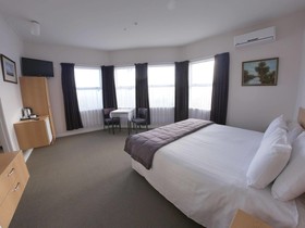 Masonic Hotel