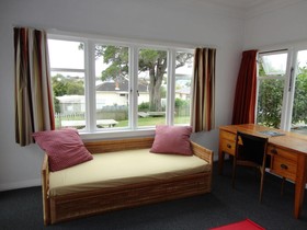 42b College House