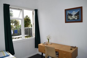 42b College House