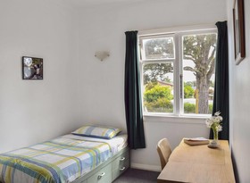 42b College House