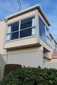 Riverview Motel