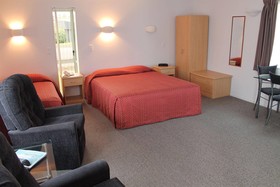 Riverview Motel