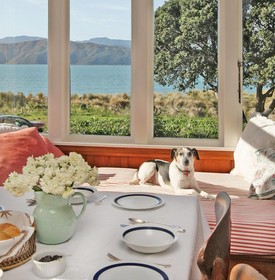 Beachfront Wellington Bed & Breakfast