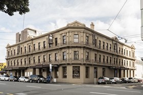 The Cambridge Hotel - Backpacker