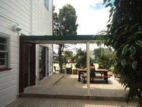 The Dwellington - Hostel