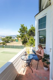 The Dwellington - Hostel