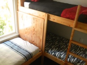 The Dwellington - Hostel