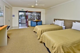 Whangaparaoa Lodge