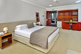 Whangaparaoa Lodge