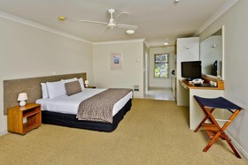 Whangaparaoa Lodge