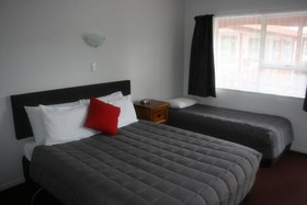 Burgundy Rose Motel