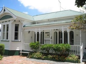 Chelsea House Bed & Breakfast