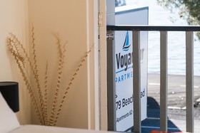 La Voyageur Apartments