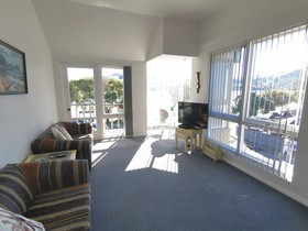 La Voyageur Apartments