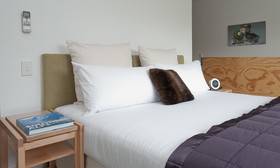 The Arrow Private Hotel