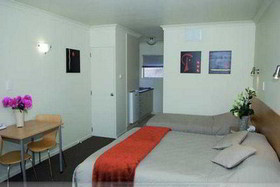 Taylors Motel