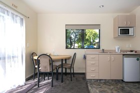 Ashleigh Court Motel