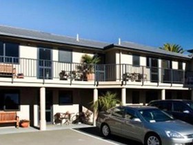 Blenheim Palms Motel