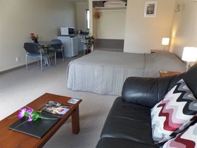 Centre Court Motel