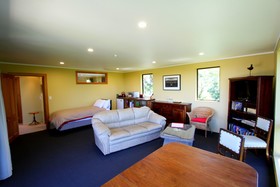 Driftwood Retreat And Eco Tours