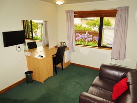 The Marlborough Riverside Hotel