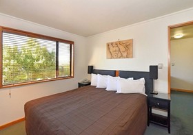 The Marlborough Riverside Hotel