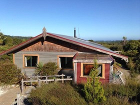 Beaconstone Eco Lodge