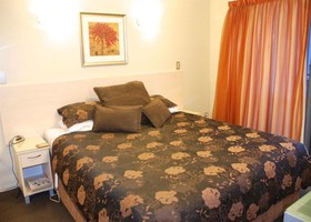 166 Majestic Court Motel