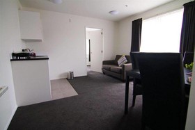 Airport Palms Motel