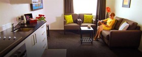 Airport Palms Motel